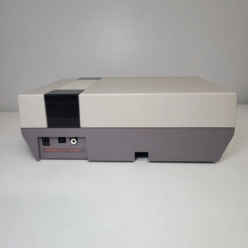 Nintendo NES Entertainment System Console Only Gray Untested Vintage